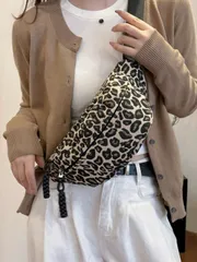 バッグ レディース ウエストバッグ レディース ファッショナブルなヒョウ柄 冬 斜めショルダー ウエストバッグ、編み込みジッパー カジュアル ウエストポーチ、アウトドアスポーツ クロスボディチェストポーチ