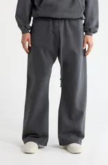 フィアオブゴッド メンズ ボトムス カジュアルパンツ スウェットパンツ コットン Fear of God Essentials Flare Cotton Sweatpants Iron Grey グレー