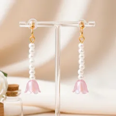 ハンドメイド  チューリップとパールの樹脂ノンホールピアス  ピーチピンク