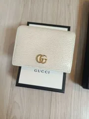 (正規品)グッチ マーモント 二つ折り財布 アイボリー
