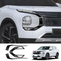 26型新型デリカd5新車外し純正3点セット【引取り限定】 - メルカリ