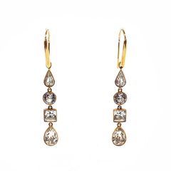 スワロフスキー Swarovski Lisanne ロングピアス - メルカリ