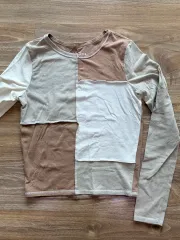 ホリスター ベージュ 長袖Tシャツ