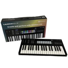Novation Launchkey 37 MK3 Keyboard, 37-key instrument, Novation, Unused, B10979720