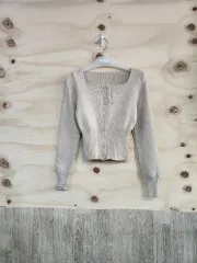 648) スクエアネック ニット