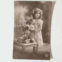 アンティークポストカード 少女と花束 2人の天使 1900年代初頭 