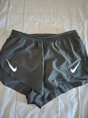 ナイキ エアロスイフト M