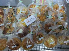 今日の菓子ぱん(ちょっとロス)  20個のサムネイル