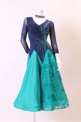 新品✨ラウレッタ 社交ダンスドレス ミントグリーン M 高級仕様 - メルカリ