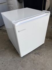 ヤマダ電機 90L 冷蔵庫 YRZ-C09B1 2019年製 - メルカリ