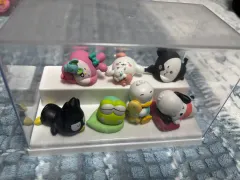 サンリオ 眠る友達たち 7種 + 専用ケース