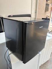 Peltism 17リットル 小型冷蔵庫 ブラック - メルカリ