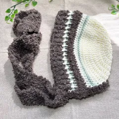 AW-31 秋冬用 ハンドメイド アクリル ボンネット バラクラバ 耳当て付き帽子 紐長めオフホワイトX茶Xペールグリーン