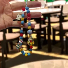 スマホストラップ 短め キャラクター クレヨンしんちゃん ビーズ 高級感 防犯 おしゃれ