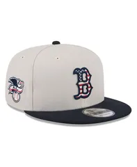 【送料無料】 ニューエラ メンズ 帽子 アクセサリー Mens Black Boston Red Sox 2024 Fourth of July 9FIFTY Snapback Hat Khaki