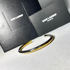 小*翔様 極美品 SAINT LAURENT PARIS ゴールド バングル ブ - メルカリ