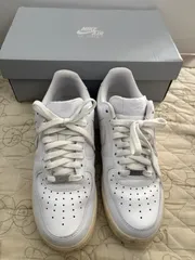 【美品】NIKE AIR FORCE 1 ナイキ エアフォース1 ホワイト スニーカー 箱あり