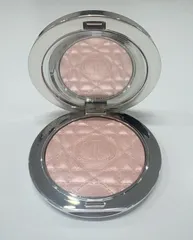 Dior フォーエヴァーグロウ ルミナイザー 03 ピンクヘイロー