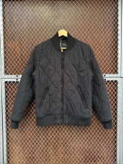 リーバイス キルティング MA-1 ブラック ブルゾン ジャケット 軽量ダウン ジャケット M