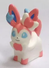 【中古】食玩 トレーディングフィギュア ニンフィア 「劇場版 ポケットモンスター ベストウイッシュ 神速のゲノセクト ミュウツー覚醒」 ポケモンキッズ ナムコでポケモンゲットだぜ!! 夏限定キャンペーン品