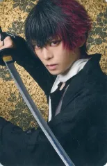 【中古】キャラカード 石川凌雅(肥前忠広) ランダムふぉとカードB 「ミュージカル『刀剣乱舞』 十周年記念 乱舞博覧会」