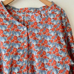 ☆美品☆【LA MARINE FRANCAISE マリンフランセーズ】 リバティ Clementina　クレメンティナ柄　ブラウス  サイズ表記なしのサムネイル