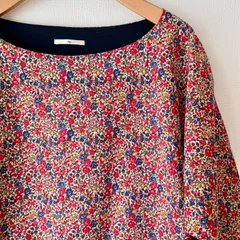 ☆美品☆【ships シップス】リバティ　Emma and Georgina エマ・アンド・ジョージナ柄　花柄　ブラウス　サイズ表記なし