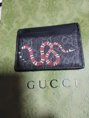 グッチ キングスネーク カードウォレット ブラック