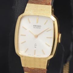 ビンテージ セイコー SEIKO QZ懐中時計 楕円形 花柄文字盤 組紐付き 
