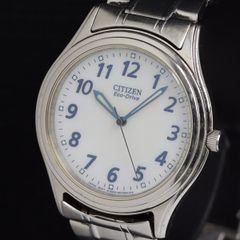 美品 シチズン アテッサ エコドライブ H110 チタン ホワイト文字盤
