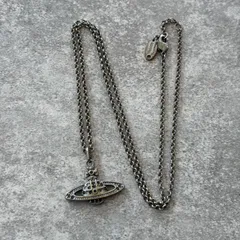 （o）Vivienne Westwood オーブ ネックレス シルバー系 ペンダント
