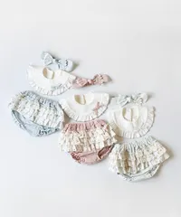 新品　mocmof　おめかしギフトセット（フリル）【箱入り】　ベビー　ギフト　スタイ　ブルマ　お祝い