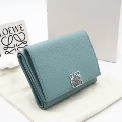 ★3日以内返品可★ 美品 LOEWE ロエベ アナグラム トライフォールド ウォレット C821TR2X02 二つ折り財布 ブルー カーフレザー レディース