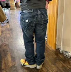 【TRUERELIGION/トゥルーレディジョン】デニムパンツ