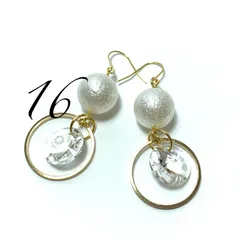16コットン風パール＆スワロフスキークリスタルゆらゆらハンドメイドピアス イヤリング 在庫限り