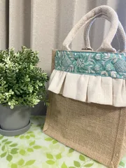 インド刺繍リボンとフリルのジュートバッグ