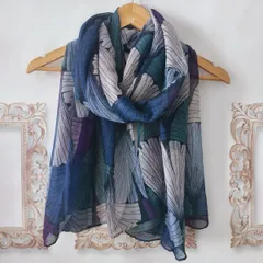 銀杏葉柄 大判ストール ブルー グリーン パープル ホワイト グラデーション 鱗模様 魚鱗 モダン シック 薄手 ビスコース 肌触り良い 大判 ストール ショール 羽織り 秋 お出かけ プレゼント ギフト 母の日 誕生日 送料無料 即購入OK