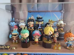 ONE PIECE フィギュア POP MART Labubu ONE PIECE コラボ セット 出品 (専用装飾品 含む