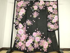 振袖 黒地 牡丹 桜 華やか 成人式 卒業式 165cmまで・13号前後まで 