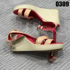 ピンク ウェッジヒール サンダル ストラップ