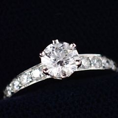 美品】ティファニー ソリティア ダイヤモンド ピアス 0.52ct 7785 