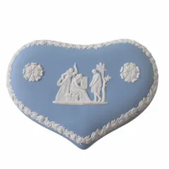 ウェッジウッド WEDGWOOD アンティーク 60's ジャスパーウェア 小物入れ ハート型 レリーフ 青 白 ブルー ホワイト 0806 ■GY99