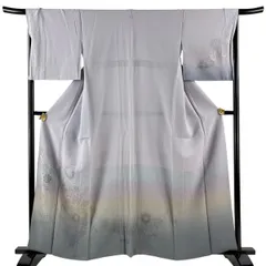 付下げ 身丈161cm 裄丈66.5cm M 袷 華文 花唐草 刺繍 ぼかし 灰紫 正絹 秀品 一つ紋 【中古】