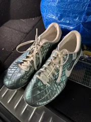 ティエンポ レジェンド 10 30周年 アカデミー TF サッカーシューズ 265