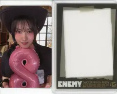 【中古】コレクションカード(女性) TWICE/モモ(MOMO)/CD「ENEMY」JYP JAPAN ONLINE STORE特典フォトカード付き硬質カードケース フォトカード