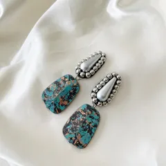 シルバー しずく 大理石風パーツ ビーズ刺繍 ピアス/イヤリング