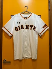 Y【Y2-30】◇ UNDER ARMOUR　MDサイズ　読売ジャイアンツ　菅野智之投手　背番号19　ホーム用レプリカユニフォーム　白色×オレンジ×黒色