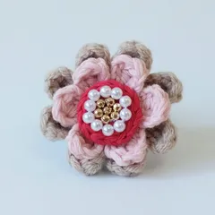 お花ブローチ６１.ベージュ薄ピンク