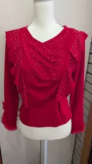 【ダンスウエア】赤地にスパンコールとフリル装飾のトップス♪