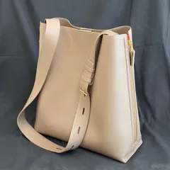 【美品】E'POR Y BAG Shoulder Large ダークブラウン A4対応 13インチPC収納 縦型 ショルダーバッグ 通勤 通学 ビジネス 肩掛け 大容量 3分割 サイドジップ マグネット開閉 レディース